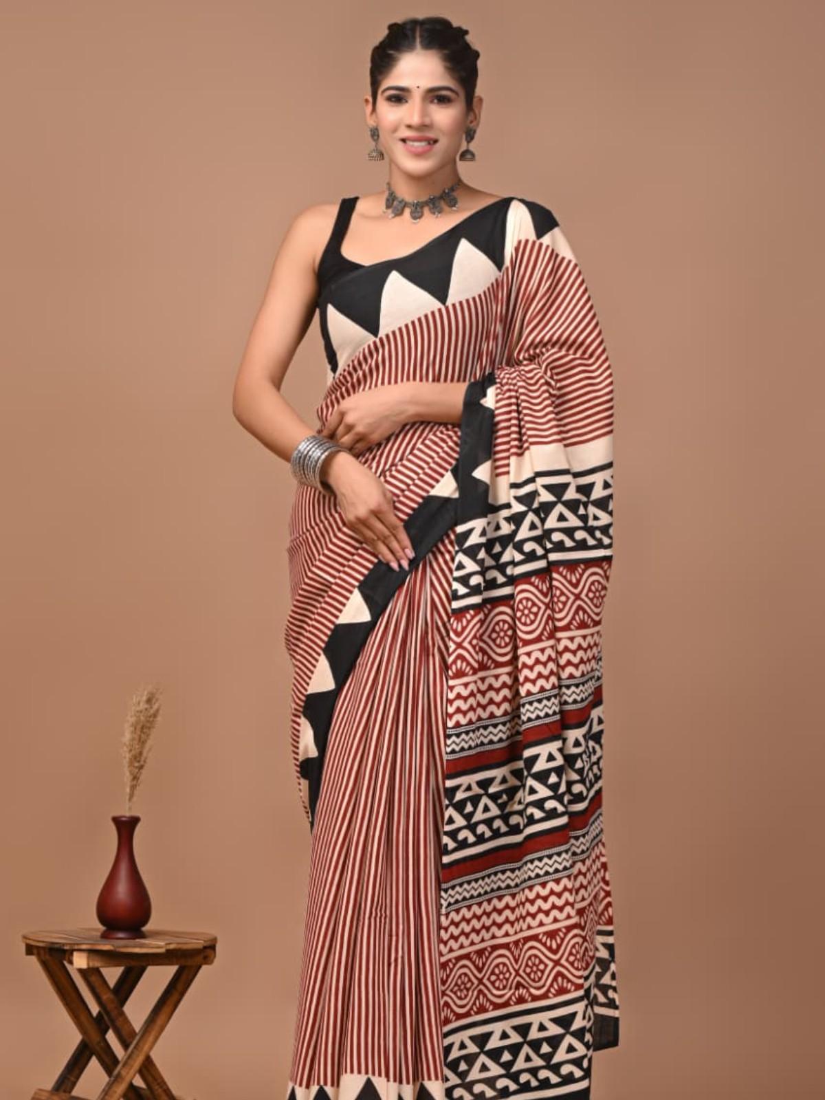 Mul Maroon And Black Geometric Print Saree