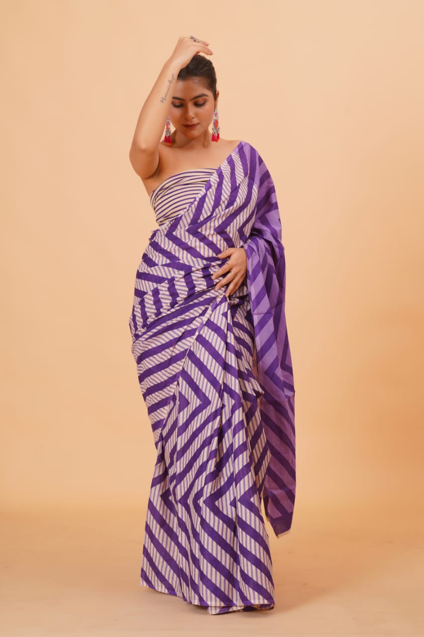 purple-chevron-pattern-mulmul-cotton-saree-with-contrast-pallu