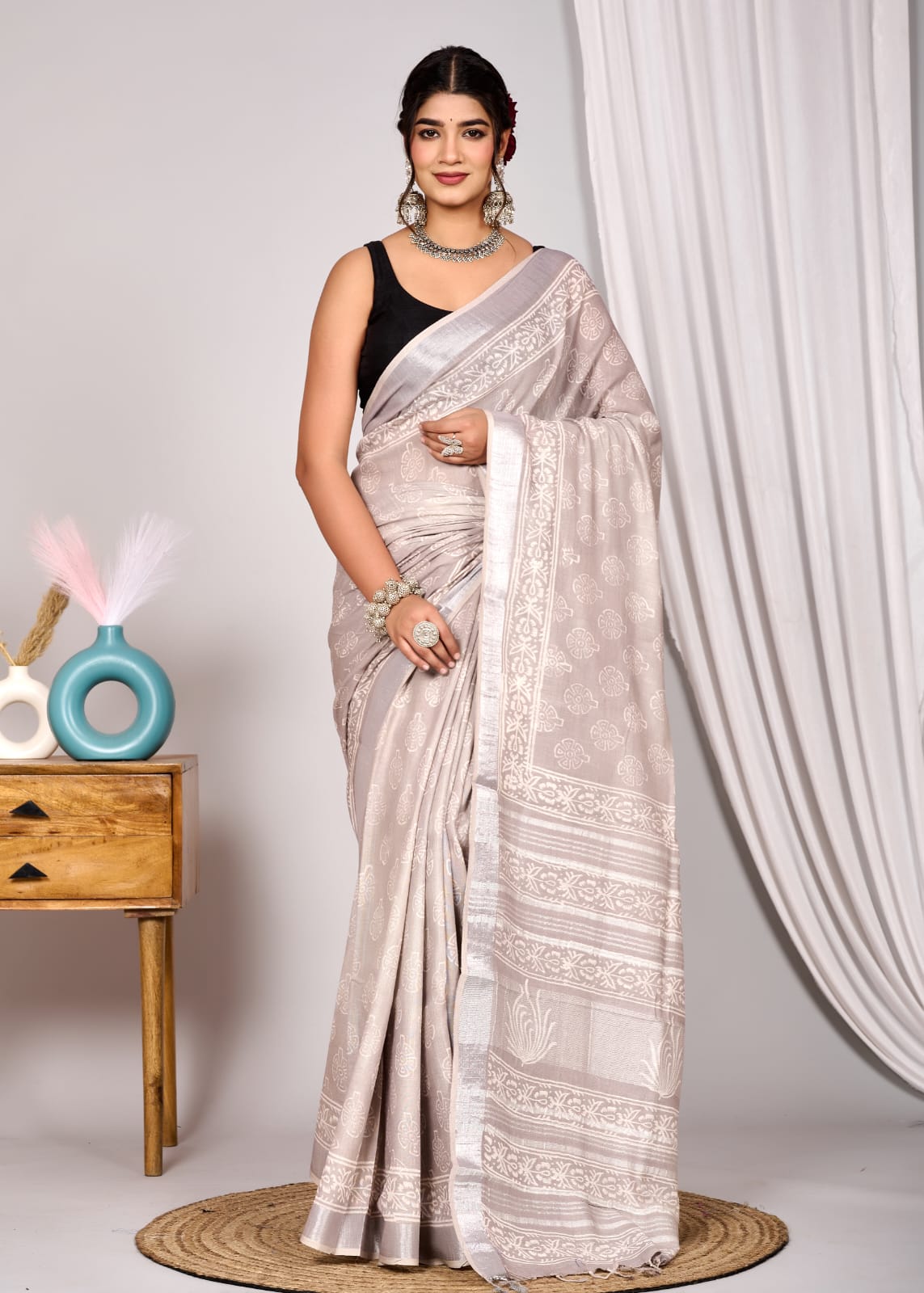 Elegant Sandal Linen Saree with White Hand Block Print – Timeless Tradition, Effortless Style.