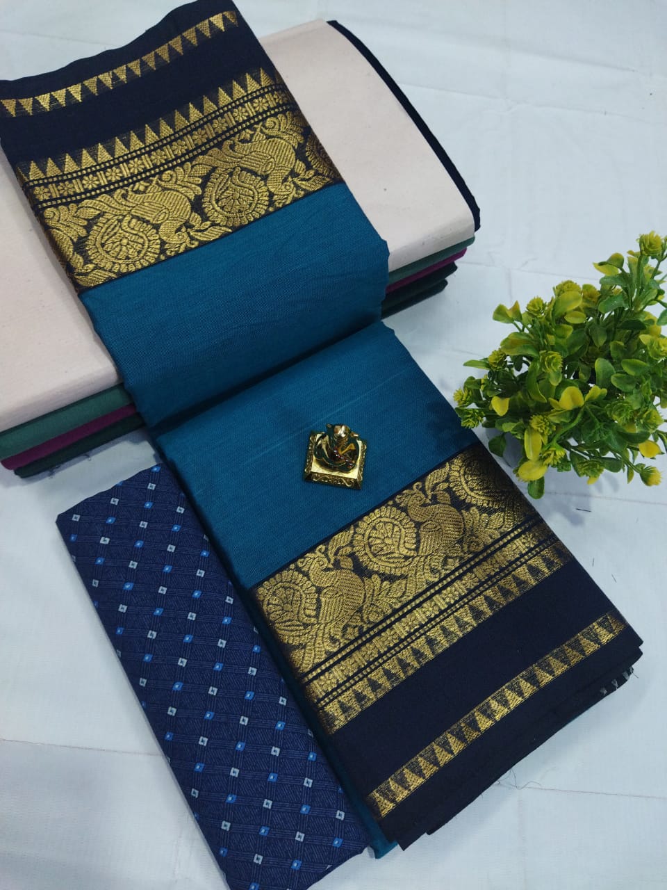 Tranquil Elegance: Chettinadu Cotton Saree in Cool Blue with Dark Blue Border