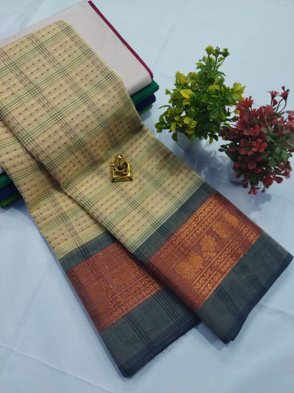 Timeless Simplicity: Chettinadu Cotton Saree in Natural with Gray Border