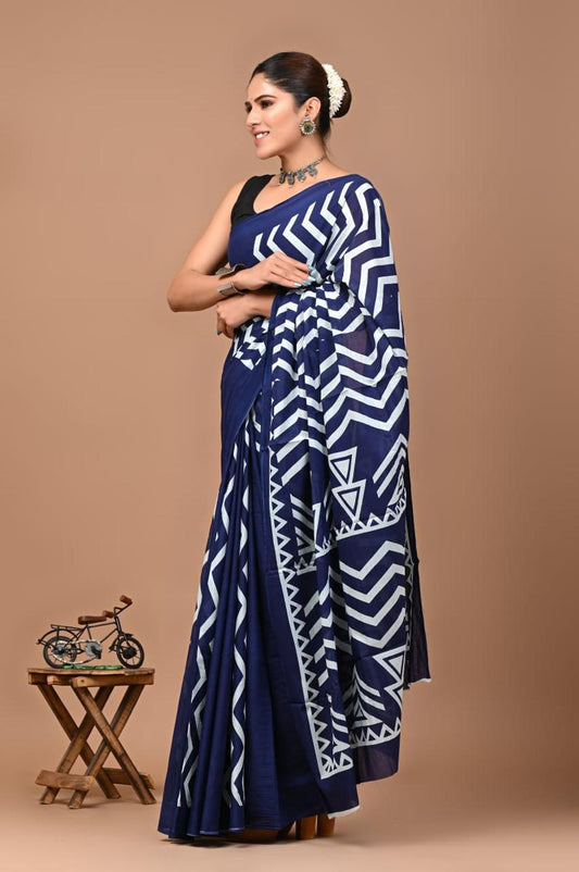 Chic Indigo Mulcotton Saree with White Zigzag Pattern