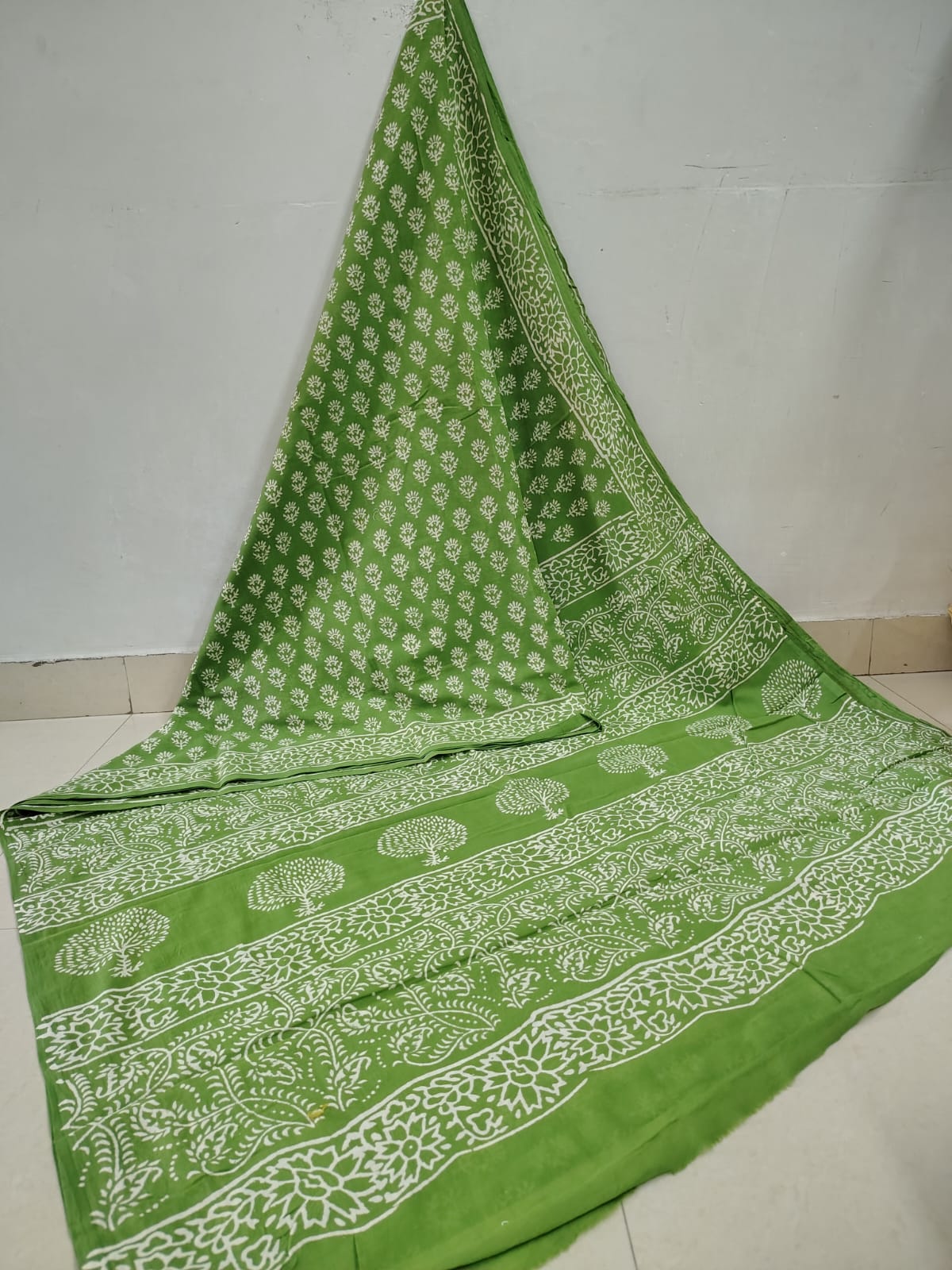 Lively Grass Green Super Soft Cotton Saree with White Hand Block Floral Design