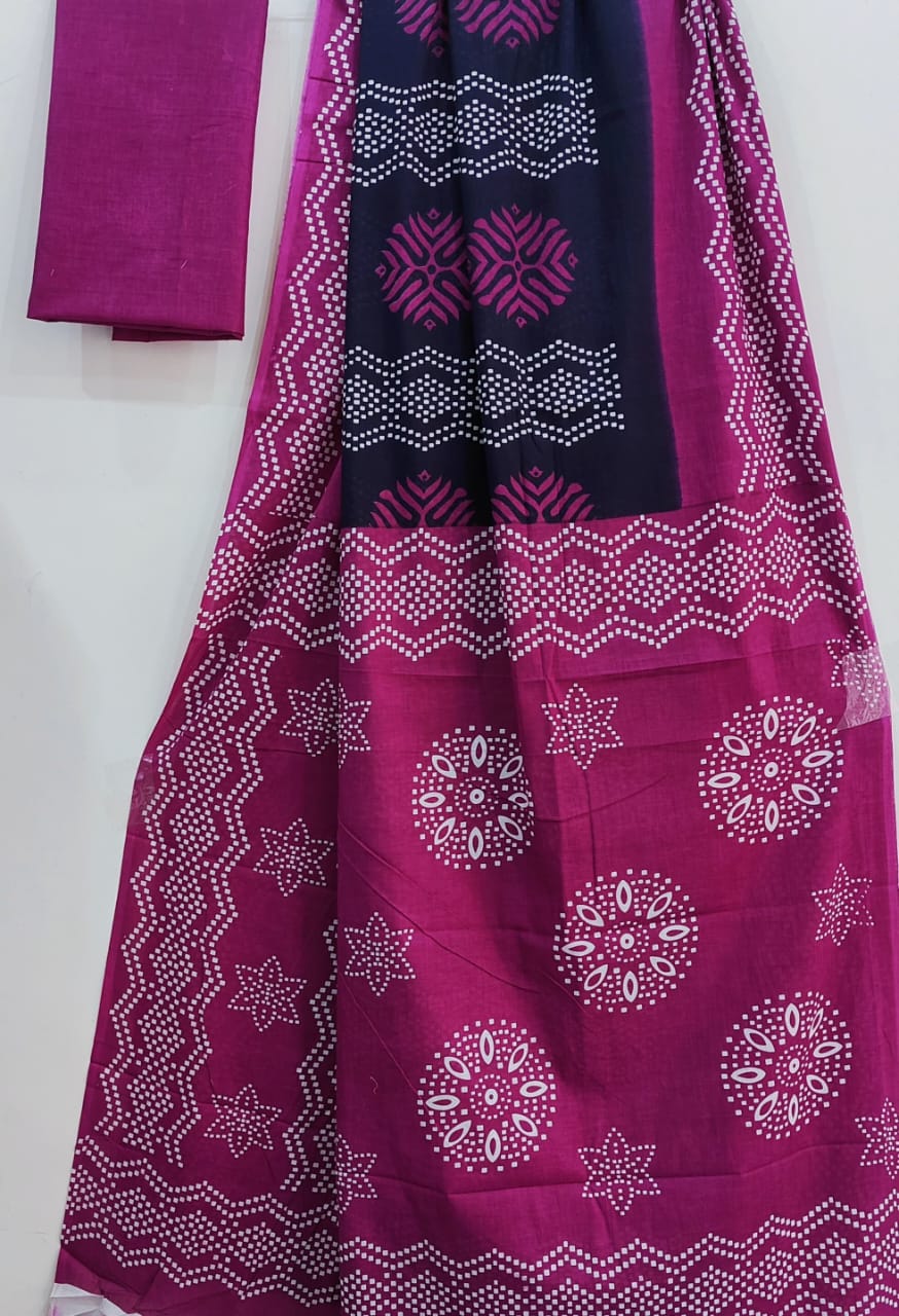 Purple Splendor: Mulcotton Saree with Geometric Pattern