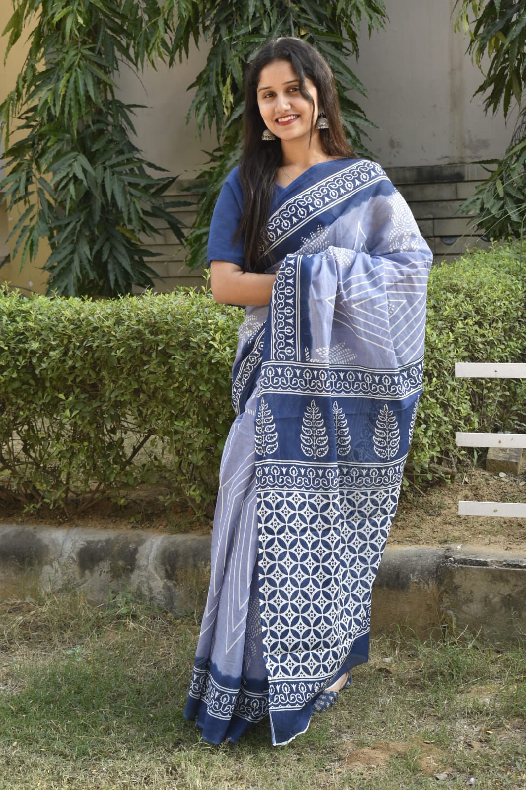 Classic Grace: Blue Mulcotton Saree